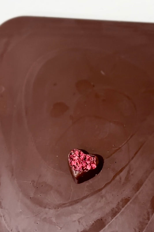 BEAN TO BAR CHOCOLATE LOVE HEARTS
